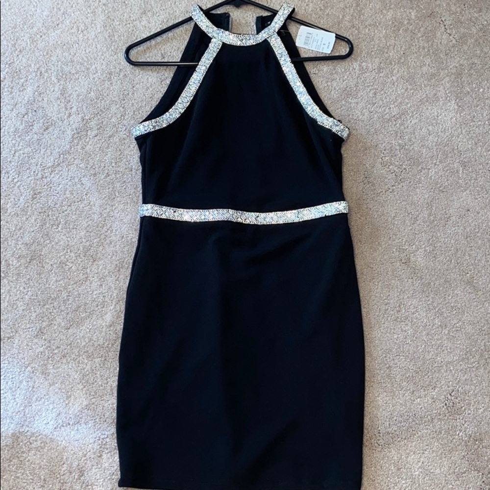Windsor Homecoming Dress NEVER WORN TAGS ON